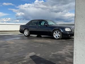 Bild 2/20 von Mercedes-Benz E 500 Limited (1994)