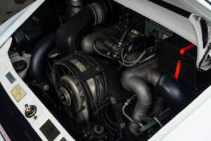 Bild 18/48 von Porsche 911 Speedster 3.2 (1989)