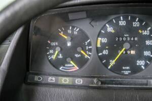 Afbeelding 16/50 van Mercedes-Benz 200 T (1982)