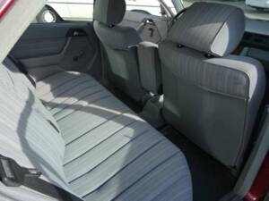 Bild 8/14 von Mercedes-Benz 230 E (1987)