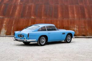 Image 12/56 of Aston Martin DB 4 (1960)