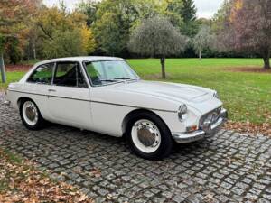 Bild 3/30 von MG MGC GT (1969)