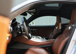 Image 48/56 of Mercedes-AMG GT-S (2017)