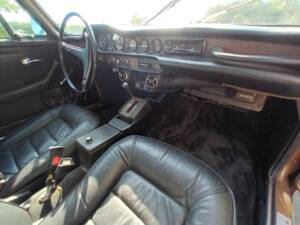Image 49/73 of Volvo 1800 ES (1972)