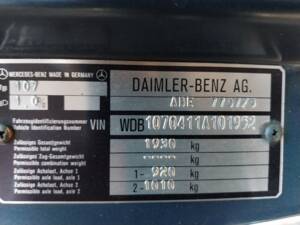 Image 39/43 of Mercedes-Benz 300 SL (1989)