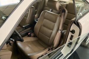 Immagine 44/50 di BMW 850i (1990)