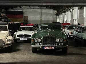 Image 2/4 de Rolls-Royce Silver Shadow I (1974)