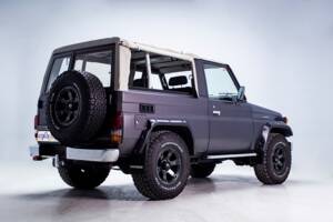 Image 12/42 of Toyota Land Cruiser FJ 62 (1985)