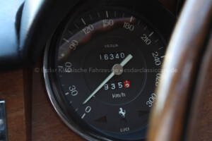 Image 11/36 de Ferrari 330 GT 2+2 (1964)