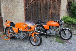 Image 44/56 of Laverda DUMMY (1970)