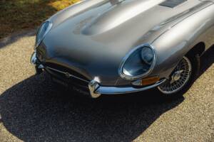 Image 7/20 de Jaguar Type E (2+2) (1967)