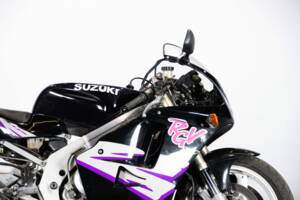 Afbeelding 29/45 van Suzuki RGV 250 Gamma (1992)