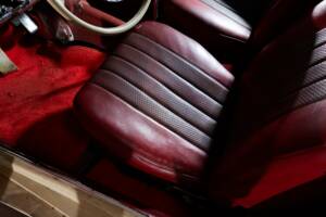 Image 48/83 de Mercedes-Benz 190 SL (1959)