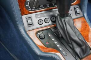 Image 34/50 of Aston Martin Virage Volante (1994)