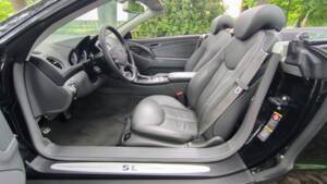 Imagen 7/58 de Mercedes-Benz SL 350 (2005)