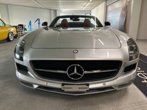 Image 2/32 of Mercedes-Benz SLS AMG GT Roadster (2013)