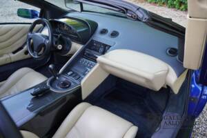 Imagen 44/50 de Lamborghini Diablo VT Roadster (1996)