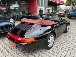 Image 15/39 of Porsche 911 Carrera (1997)