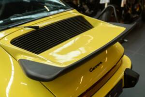 Image 13/50 of Porsche 911 Carrera 2.7 (1975)
