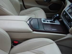 Image 42/90 of Maserati Quattroporte GTS (2013)