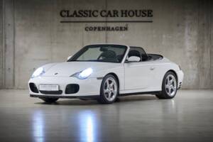 Bild 2/100 von Porsche 911 Carrera 4S (2004)
