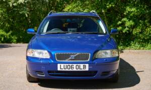 Image 6/50 of Volvo V 70 2.4 (2006)