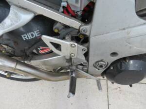 Bild 22/32 von Suzuki TL 1000R (1999)