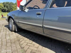 Image 19/35 de Opel Rekord 2,0 E (1985)