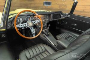 Imagen 2/19 de Jaguar E-Type 4.2 (1965)