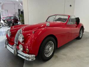 Imagen 3/38 de Jaguar XK 140 SE DHC (1955)