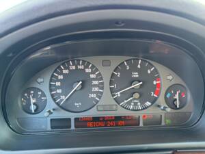 Bild 50/75 von BMW 540i (2001)