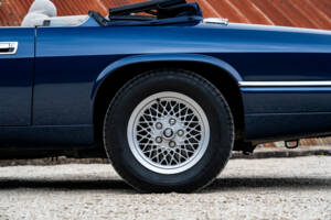 Image 35/38 de Jaguar XJS 4.0 (1995)