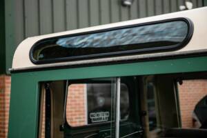 Image 39/41 of Land Rover 90 (1988)