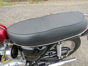 Image 35/50 de Triumph DUMMY (1970)