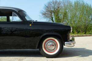 Image 26/50 of Dodge Coronet "Red Ram" (1953)