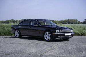 Obraz 33/50 pojazdu Jaguar XJR Super V8 (2004)