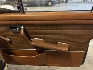 Imagen 23/58 de Mercedes-Benz 280 SE (1970)
