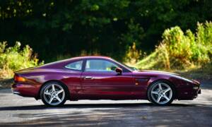 Obraz 2/50 pojazdu Aston Martin DB 7 (1997)