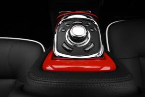 Image 41/50 of Rolls-Royce Phantom VII (2016)