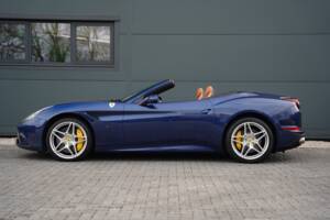 Bild 6/50 von Ferrari California T (2016)