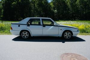Image 5/8 of Alfa Romeo 75 1.8 Turbo (1986)