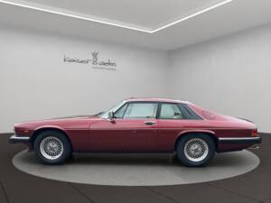 Image 5/23 of Jaguar XJ-S V12 (1990)