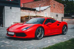 Image 1/56 of Ferrari 488 GTB (2020)
