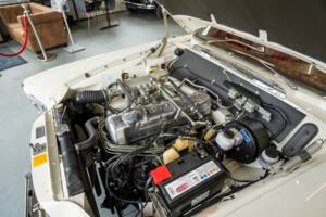 Image 10/37 of Mercedes-Benz 250 SE (1966)