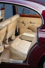 Image 41/49 of Jaguar Mk II 3.4 (1967)