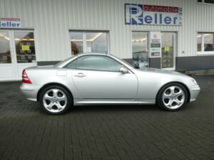 Bild 7/17 von Mercedes-Benz SLK 230 Kompressor (2003)