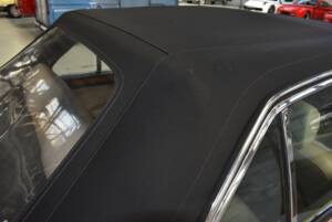 Image 18/47 of Daimler Sovereign 4.2 (1982)