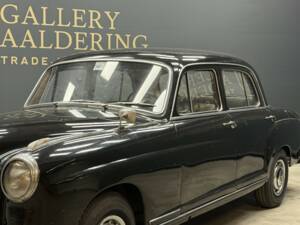 Image 23/50 of Mercedes-Benz 220 S (1955)