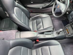 Bild 33/50 von Porsche 911 Carrera (2003)