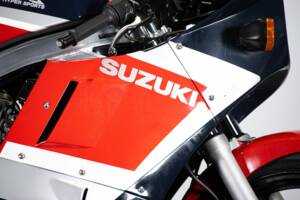 Immagine 30/50 di Suzuki GSX-R 1100 (1986)